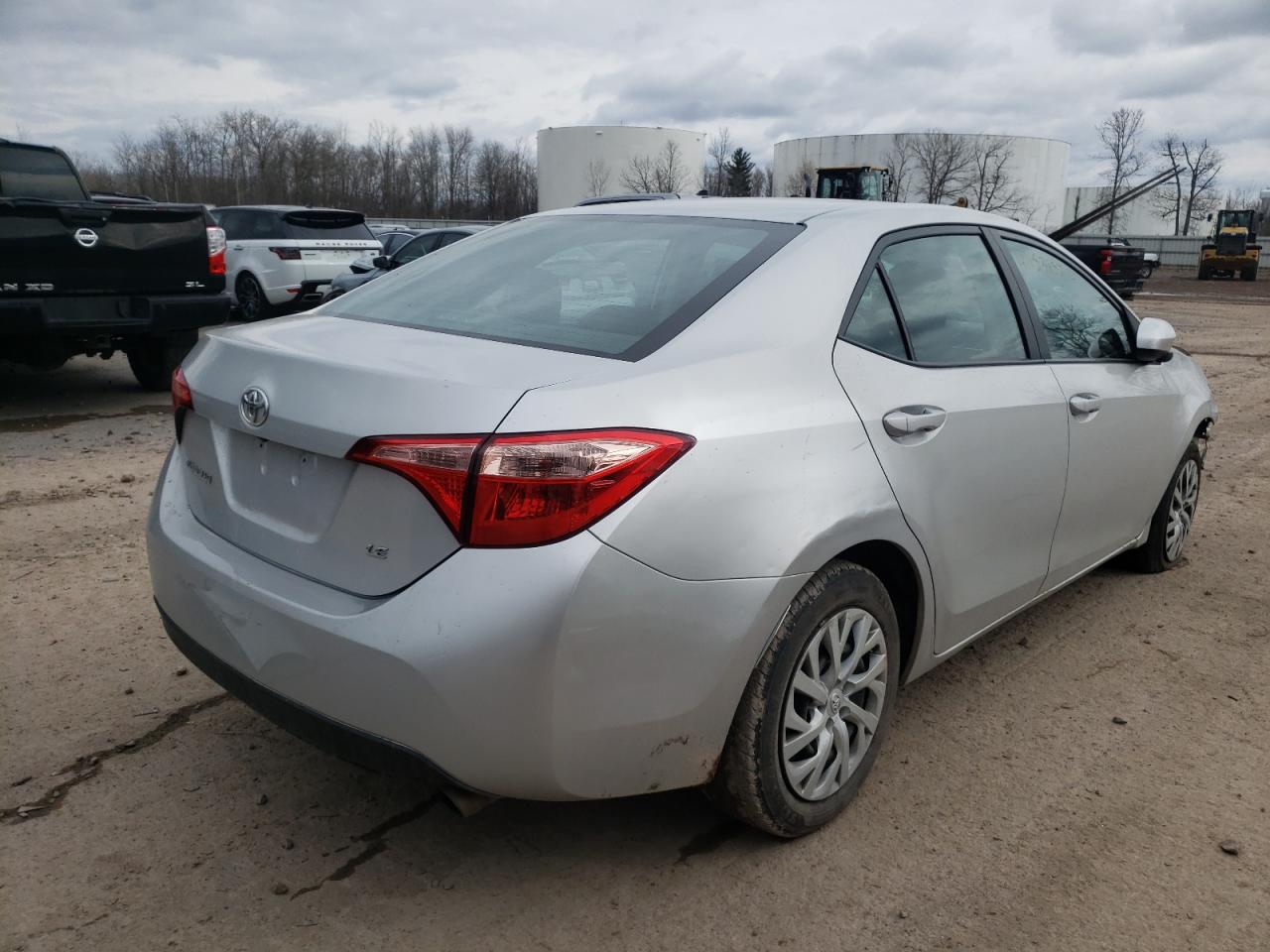 Photo 4 from auction – 2018 TOYOTA COROLLA L with VIN 5YFBURHE1JP815784