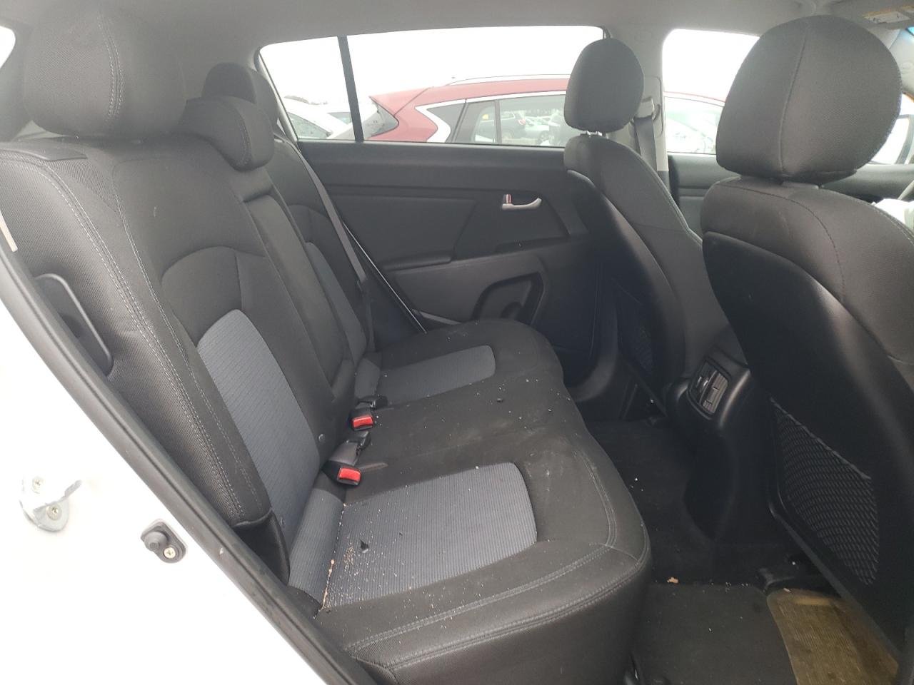 Photo 6 from auction – 2015 KIA SPORTAGE L with VIN KNDPB3AC4F7675952
