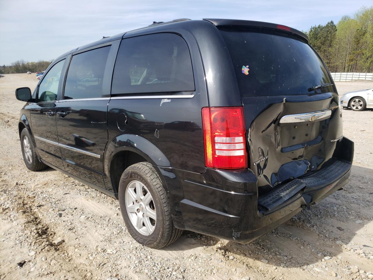 Photo 3 from auction – 2010 CHRYSLER TOWN & COU with VIN 2A4RR5D1XAR249551