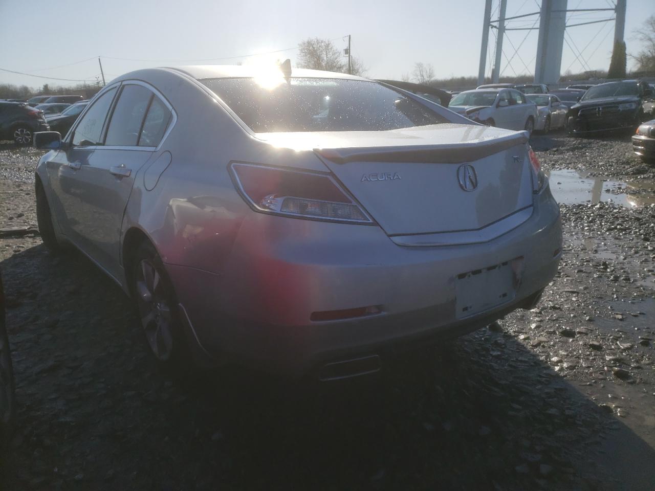 Фото 3 с аукциона – 2012 ACURA TL с VIN 19UUA8F2XCA021332