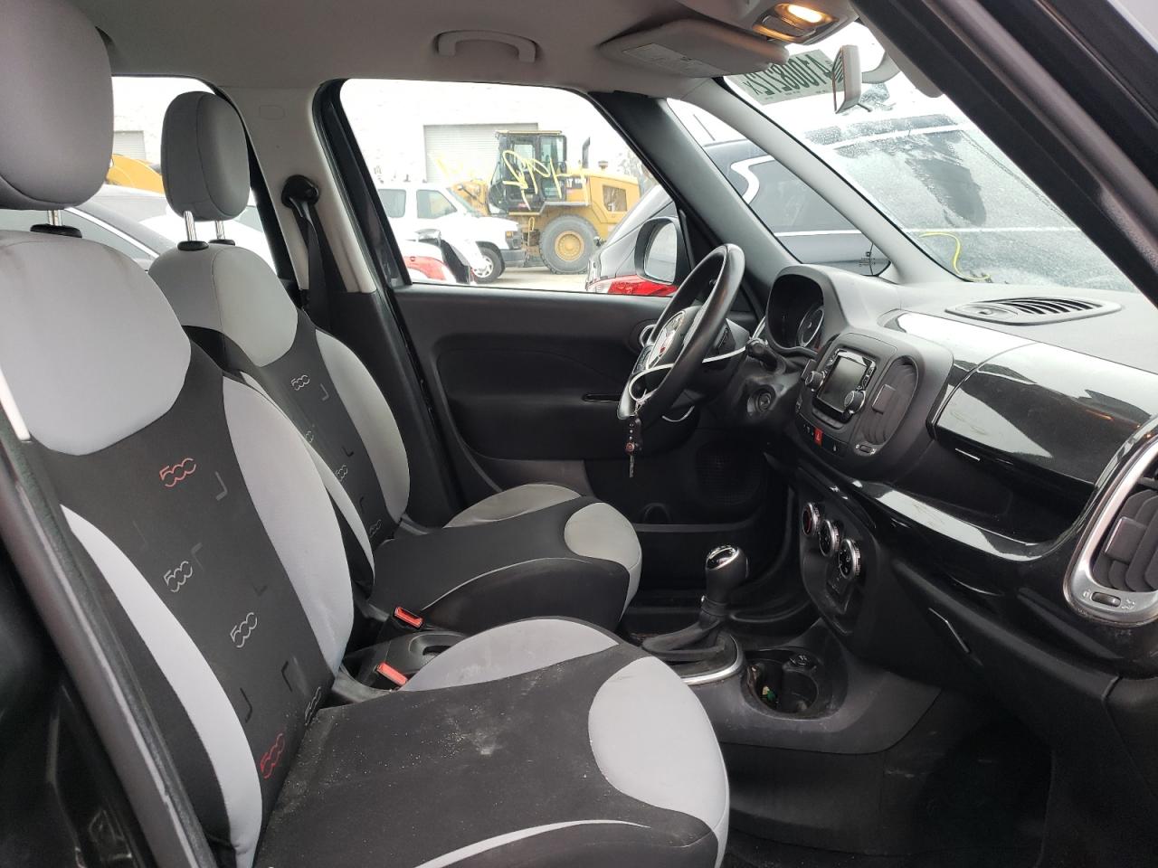 Photo 5 from auction – 2014 FIAT 500L POP with VIN ZFBCFAAH1EZ012993
