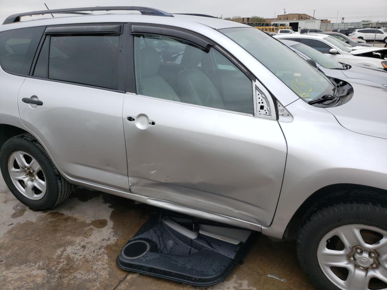 Photo 9 from auction – 2010 TOYOTA RAV4 with VIN JTMZF4DVXAD024917