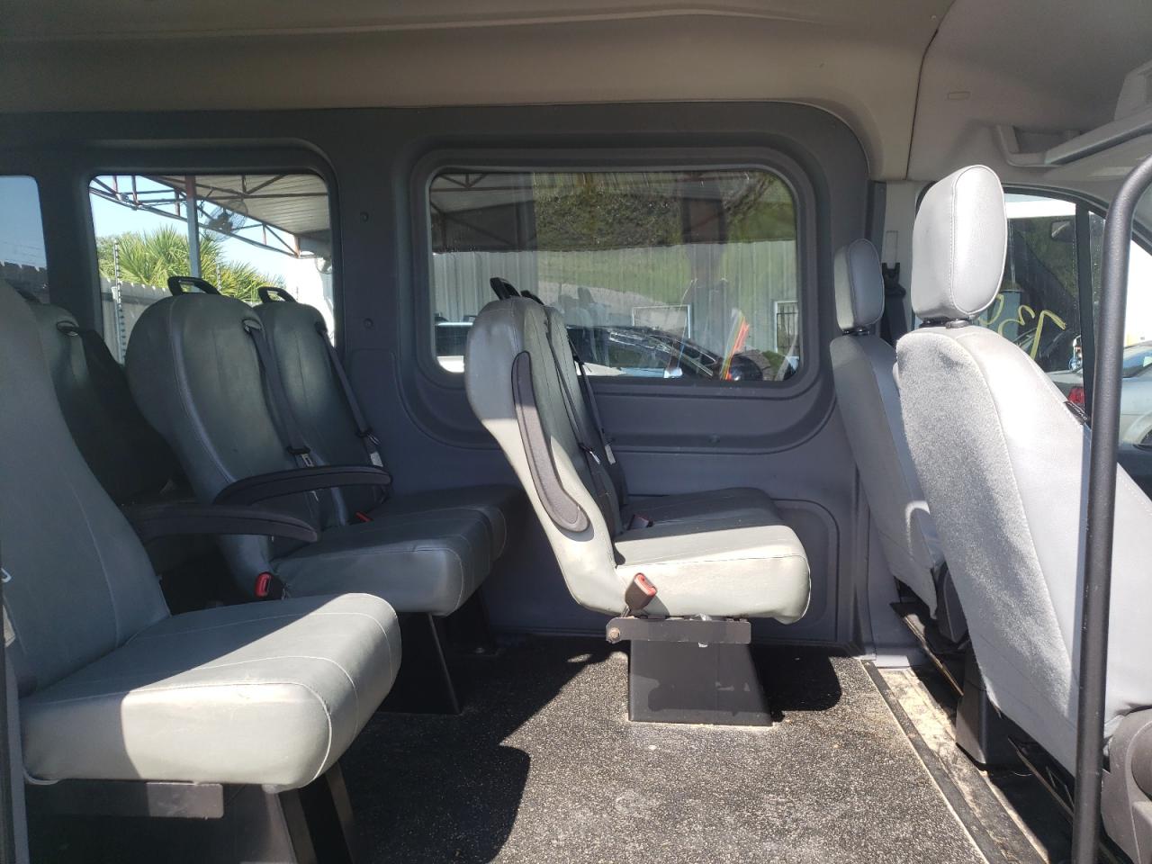 Foto 6 de la subasta – 2017 FORD TRANSIT T- con VIN 1FTYR2CM5HKA42375