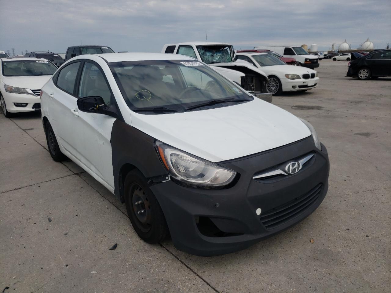 HYUNDAI ACCENT GLS 2014 with VIN KMHCT4AE0EU654515 - Photo from auction