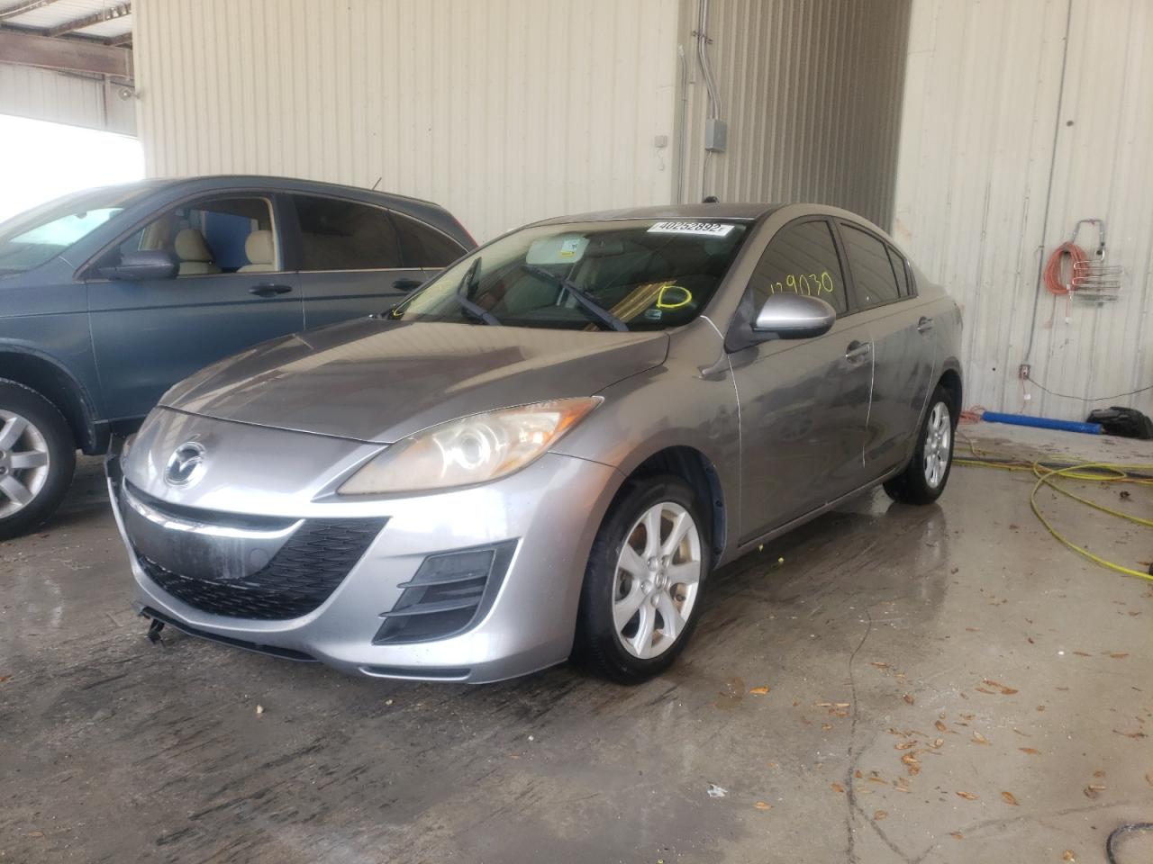 Photo 2 from auction – 2010 MAZDA 3 I with VIN JM1BL1SFXA1214075