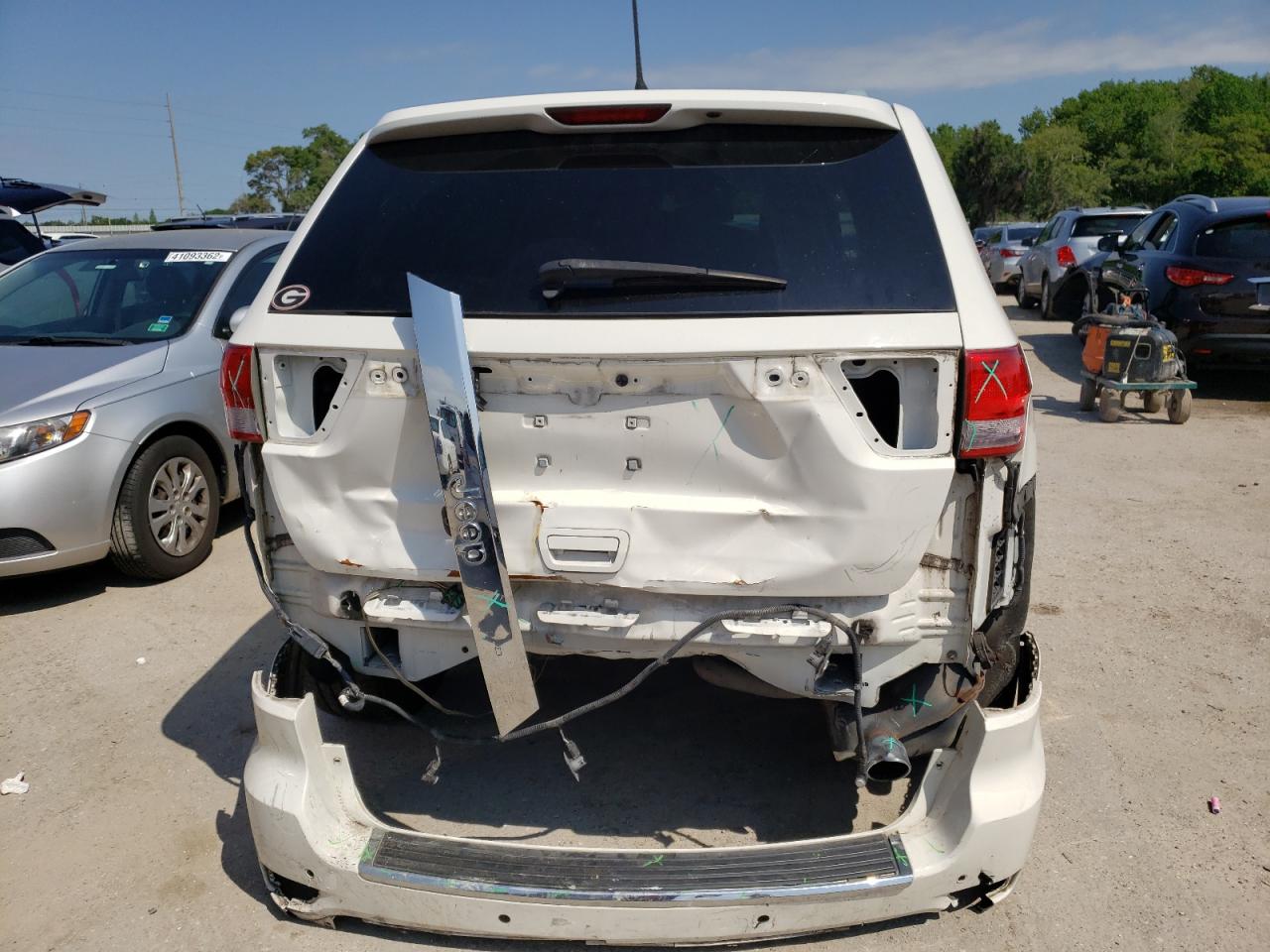 Photo 9 from auction – 2011 JEEP GRAND CHER with VIN 1J4RS5GG4BC583086