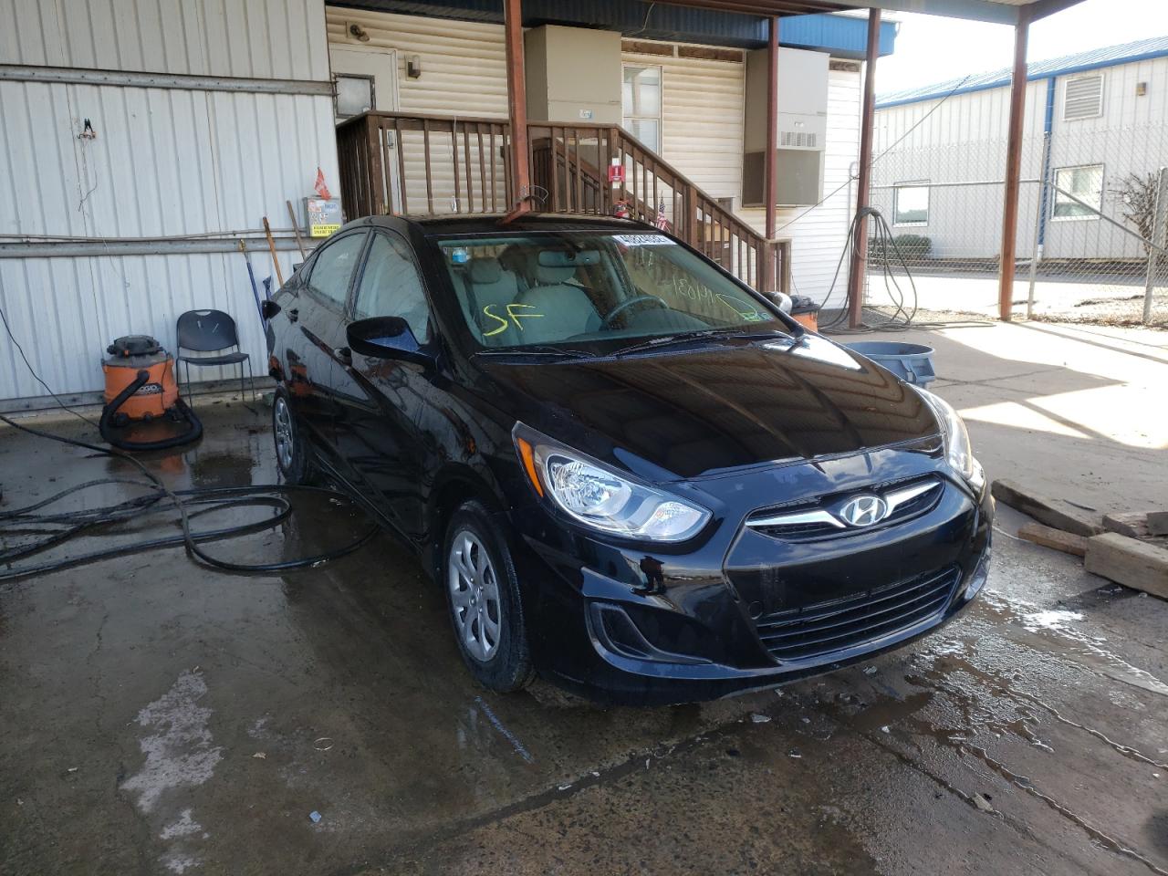 HYUNDAI ACCENT GLS 2013 with VIN KMHCT4AE2DU400304 - Photo from auction