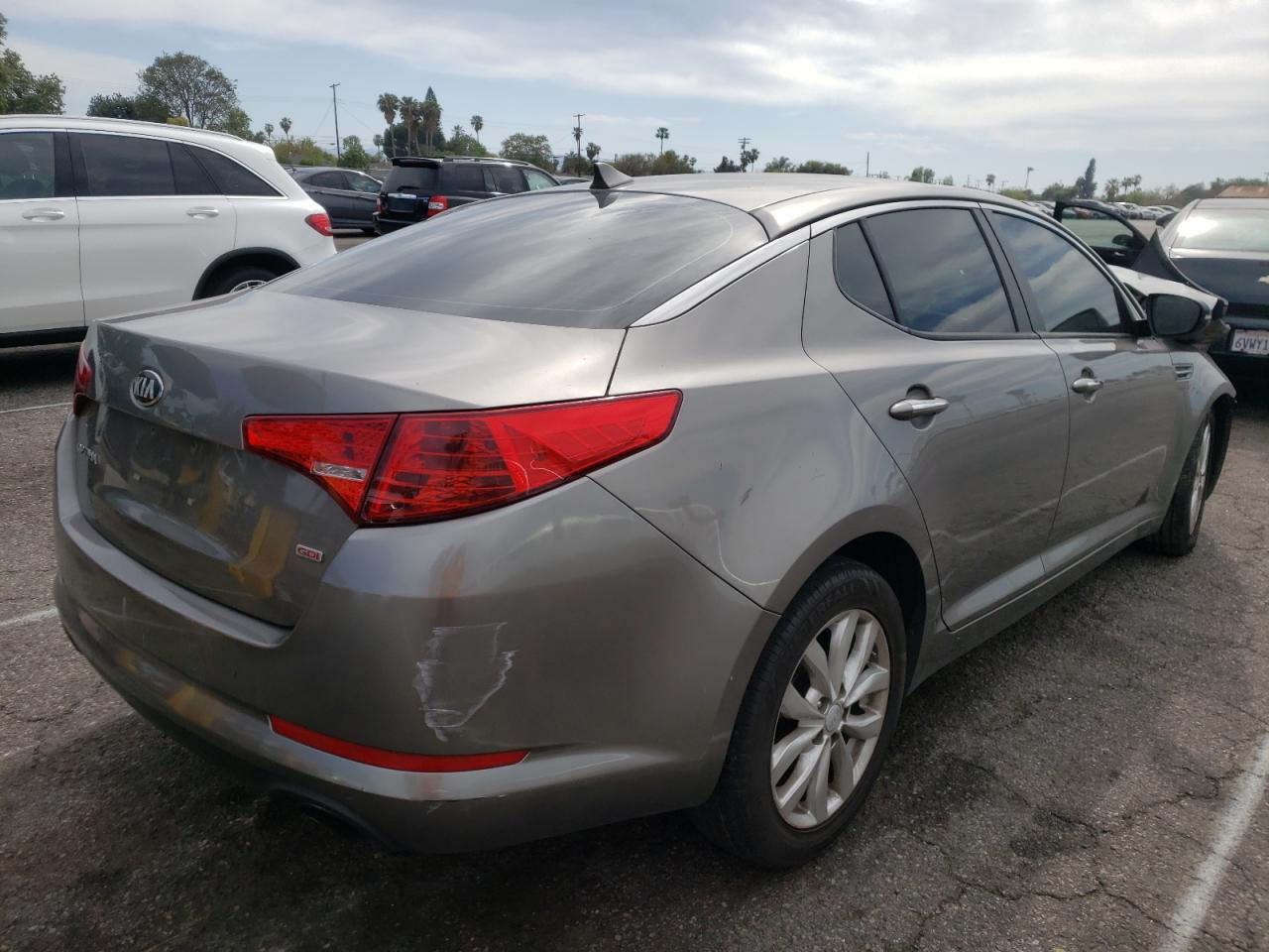 Photo 4 from auction – 2013 KIA OPTIMA LX with VIN 5XXGM4A74DG170789