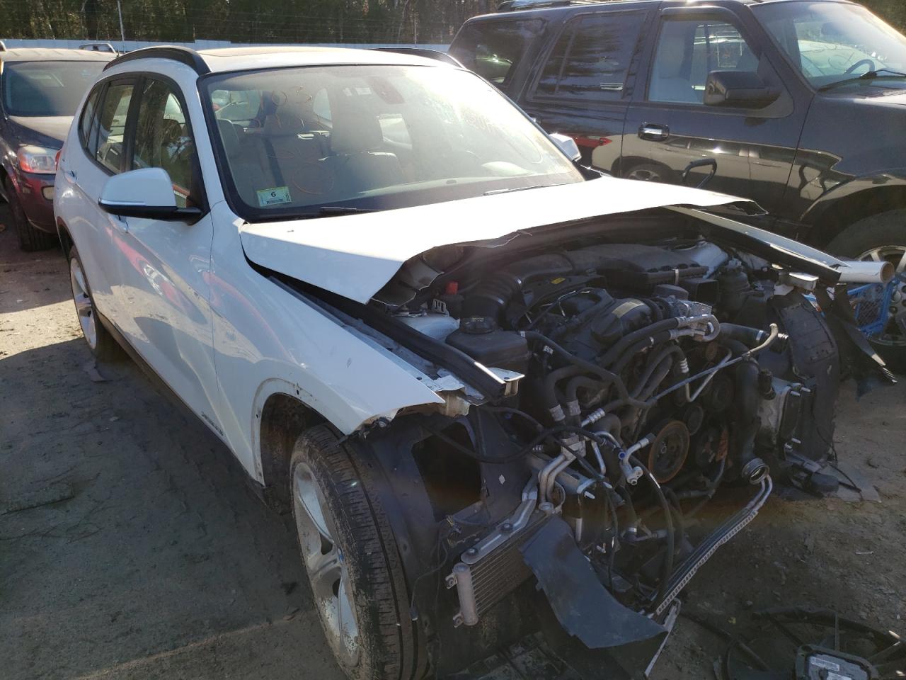 BMW X1 XDRIVE3 2015 with VIN WBAVM5C56FVV94570 - Photo from auction