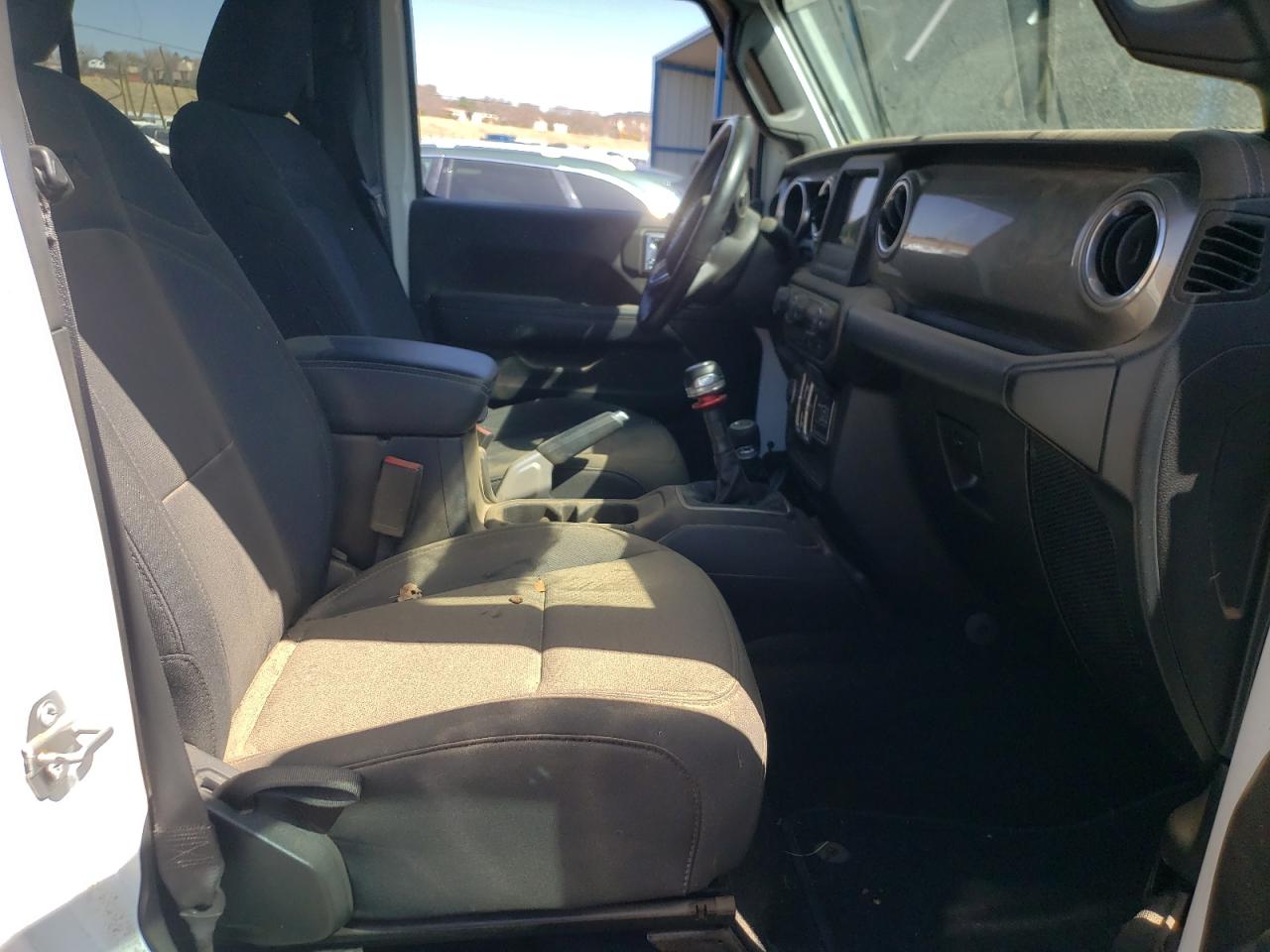 Photo 5 from auction – 2018 JEEP WRANGLER U with VIN 1C4HJXEG4JW151985