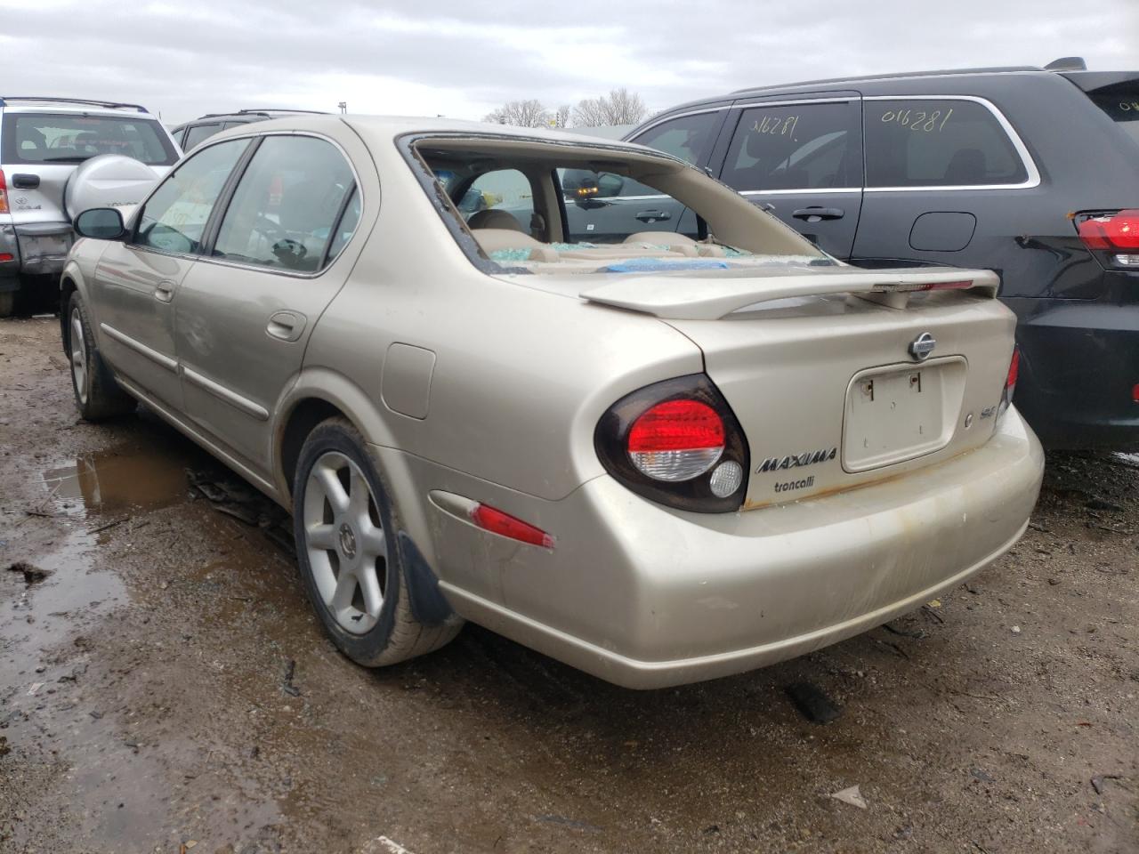 Photo 3 from auction – 2000 NISSAN MAXIMA GLE with VIN JN1CA31D6YT549535