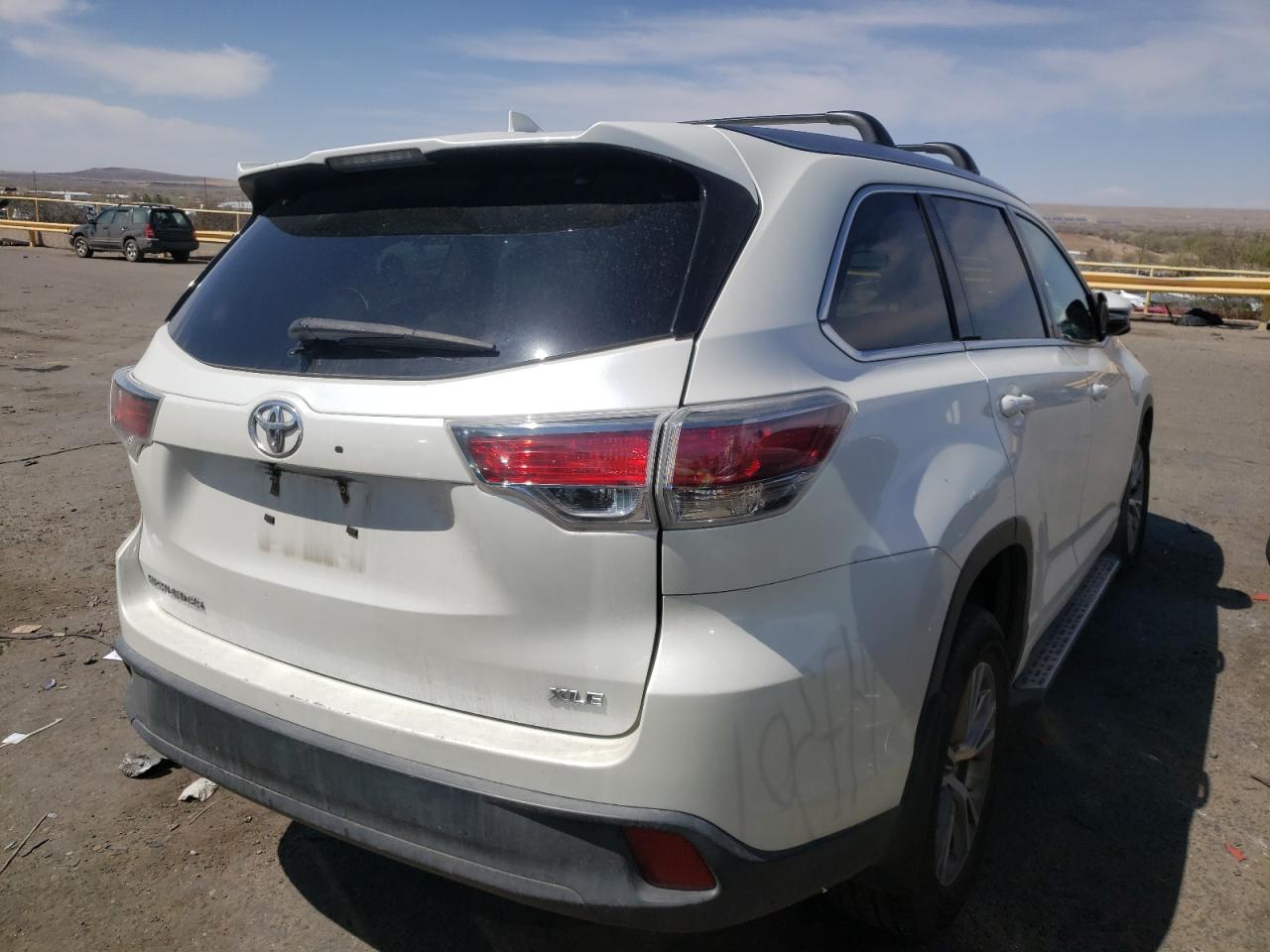 Photo 4 from auction – 2014 TOYOTA HIGHLANDER with VIN 5TDKKRFH0ES031404