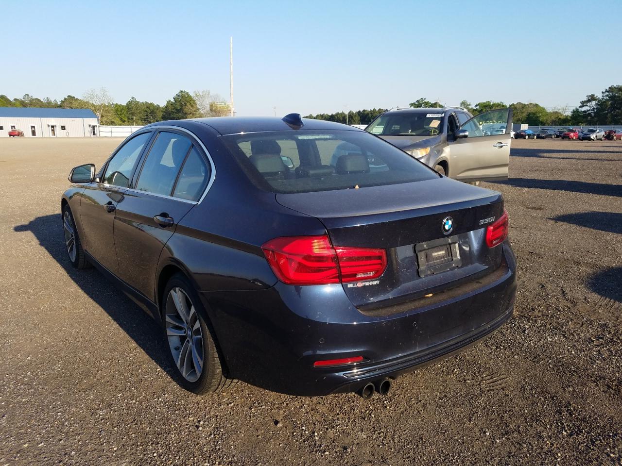 Photo 3 from auction – 2017 BMW 330 I with VIN WBA8B9G50HNU48981