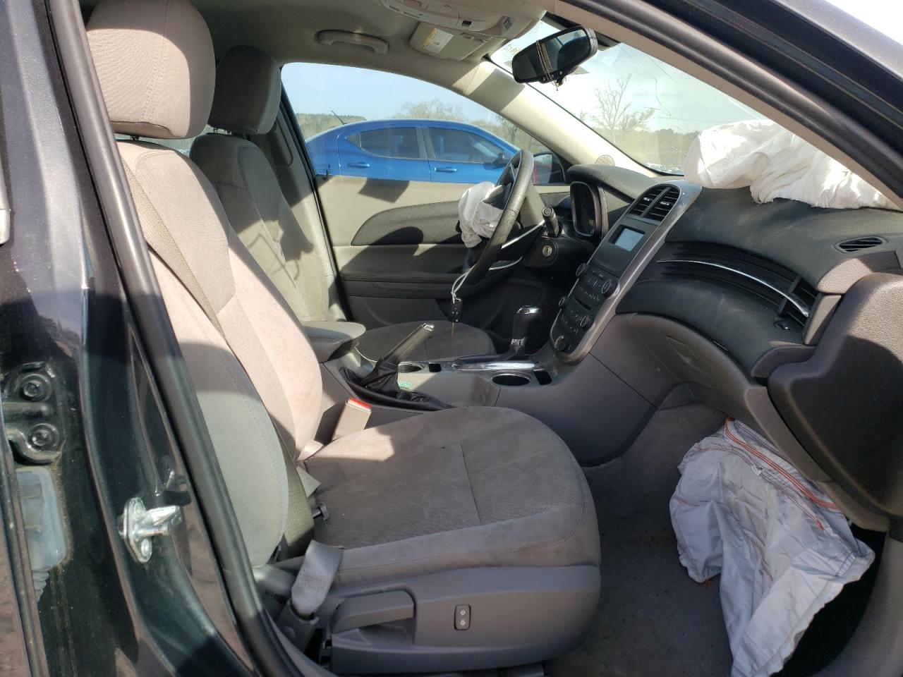 Photo 5 from auction – 2016 CHEVROLET MALIBU LIM with VIN 1G11A5SA7GU157203