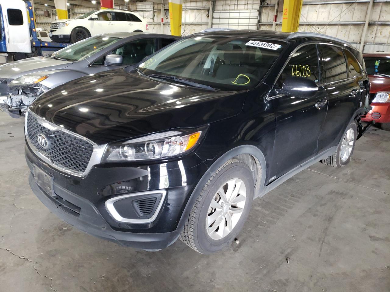 Photo 2 from auction – 2018 KIA SORENTO LX with VIN 5XYPGDA33JG415819