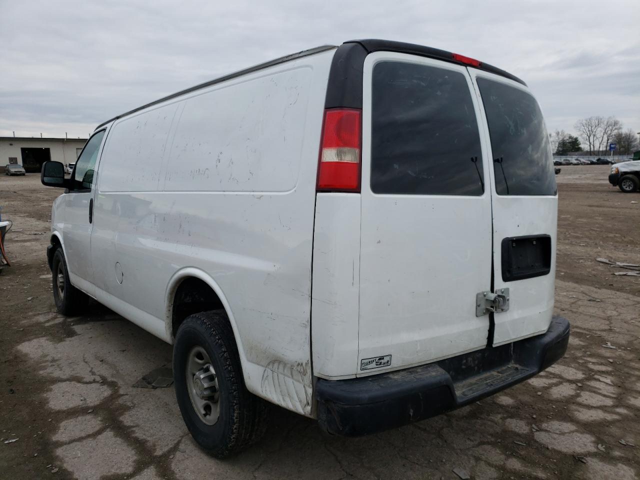 Photo 3 from auction – 2011 CHEVROLET EXPRESS G2 with VIN 1GCWGFCA4B1115145