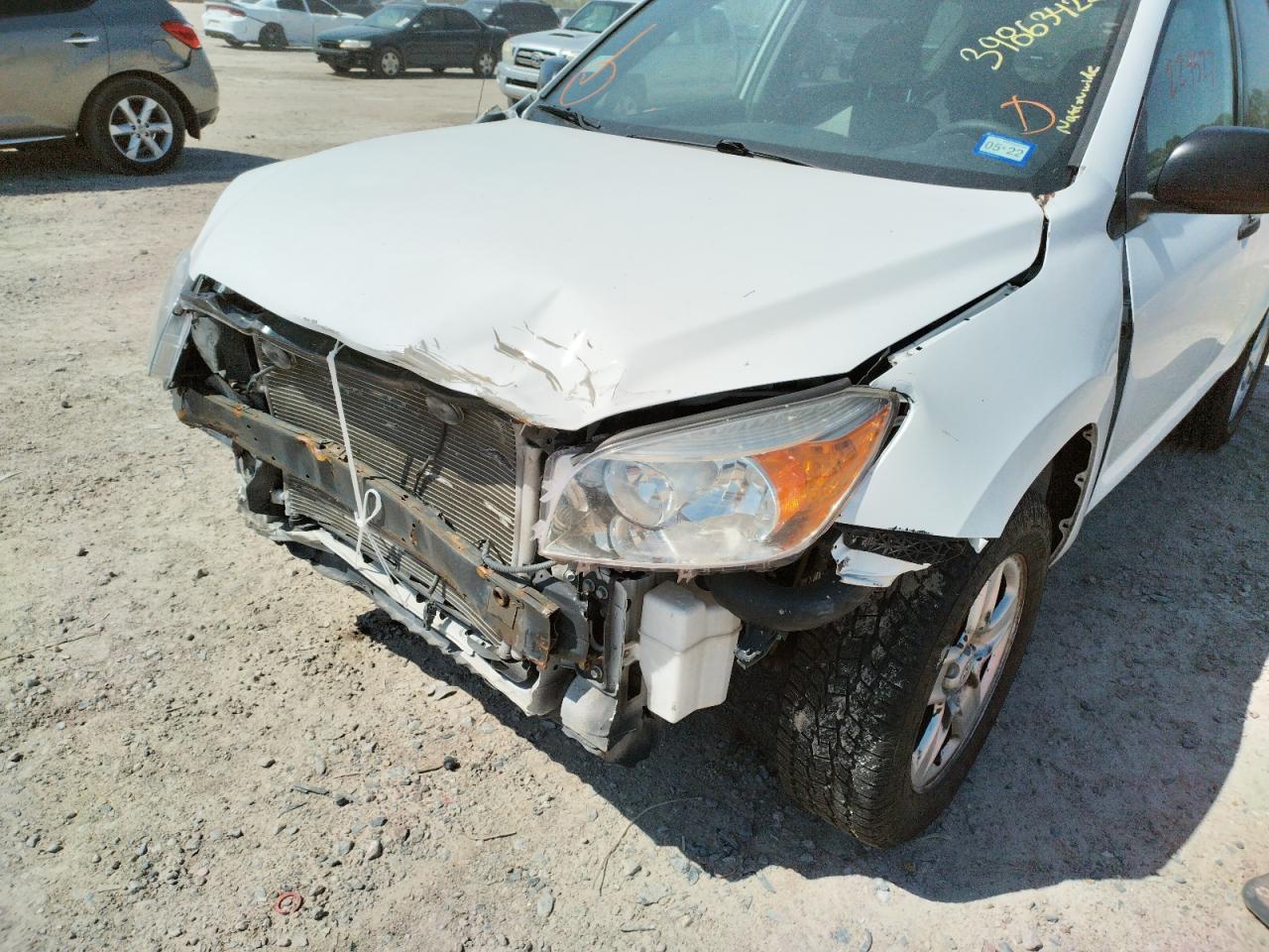 Photo 9 from auction – 2006 TOYOTA RAV4 with VIN JTMZD33V066007685