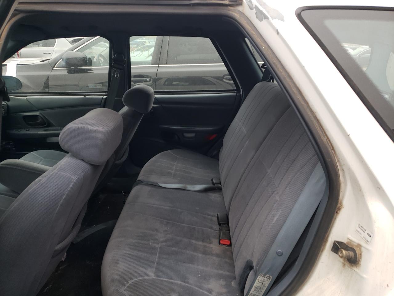 Photo 6 from auction – 1993 FORD TAURUS GL with VIN 1FACP5747PG300382