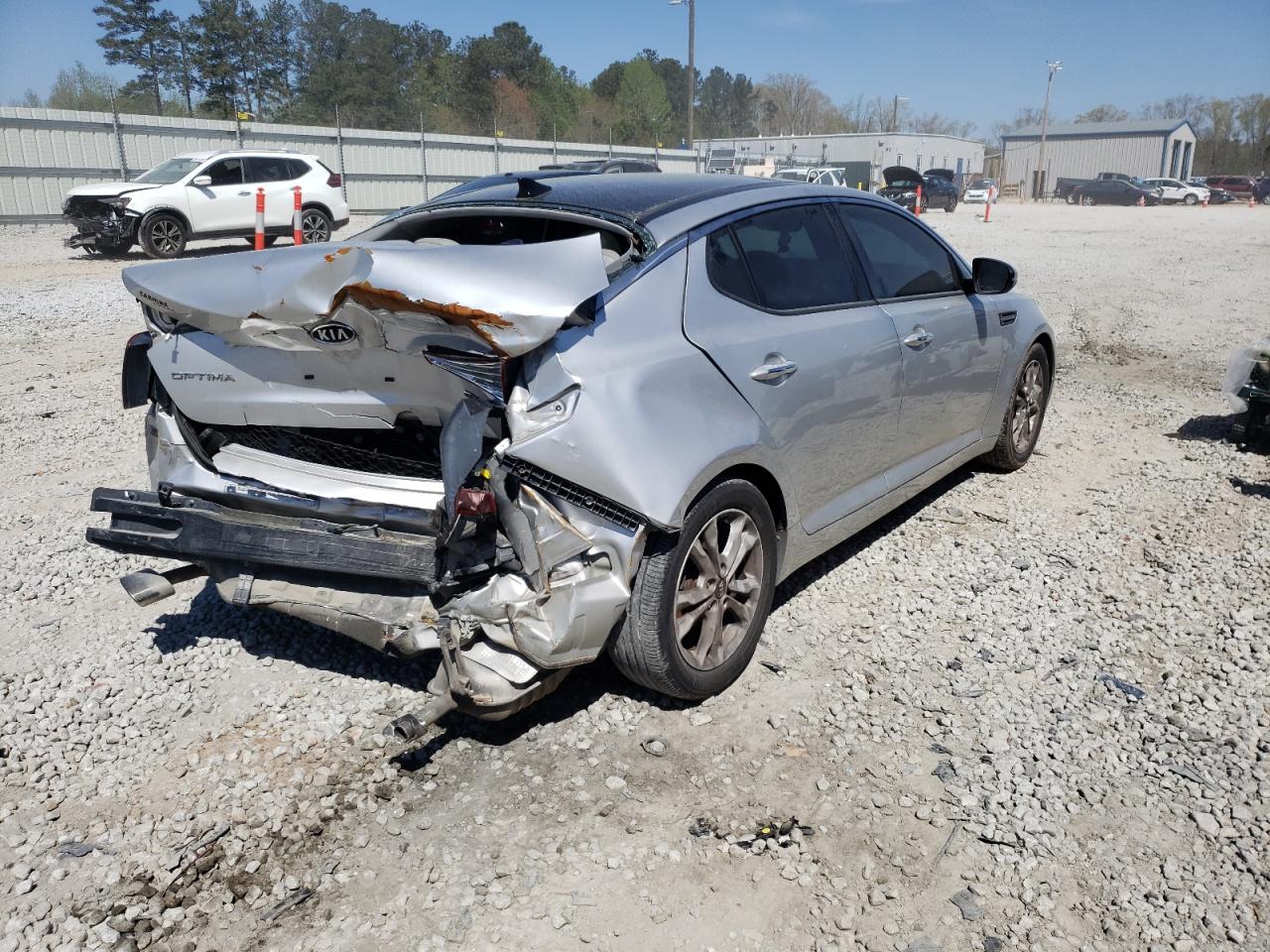 Photo 4 from auction – 2011 KIA OPTIMA EX with VIN KNAGN4A75B5177987