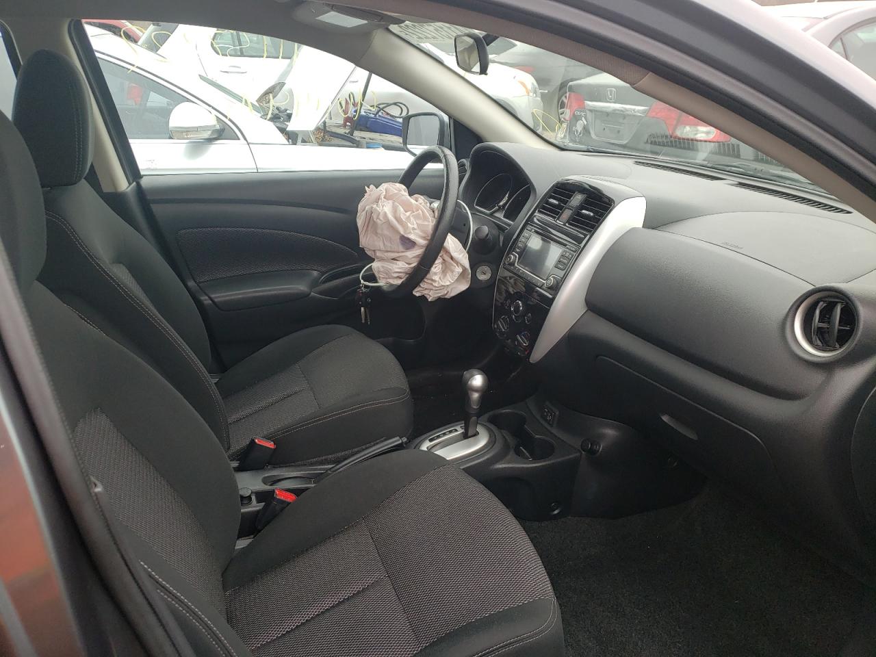 Photo 5 from auction – 2018 NISSAN VERSA S with VIN 3N1CN7AP1JL876456