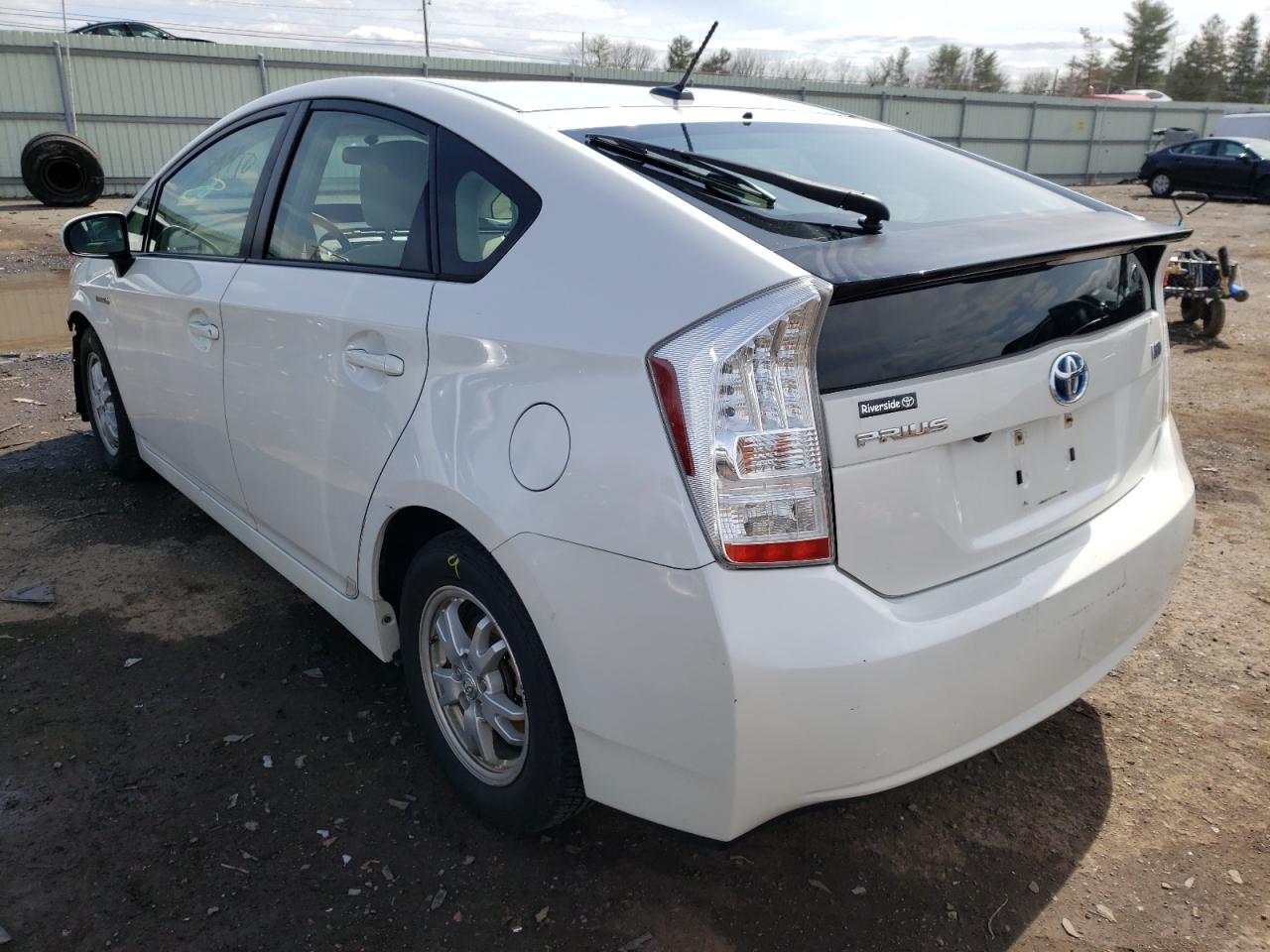 Photo 3 from auction – 2011 TOYOTA PRIUS with VIN JTDKN3DU5B0267758