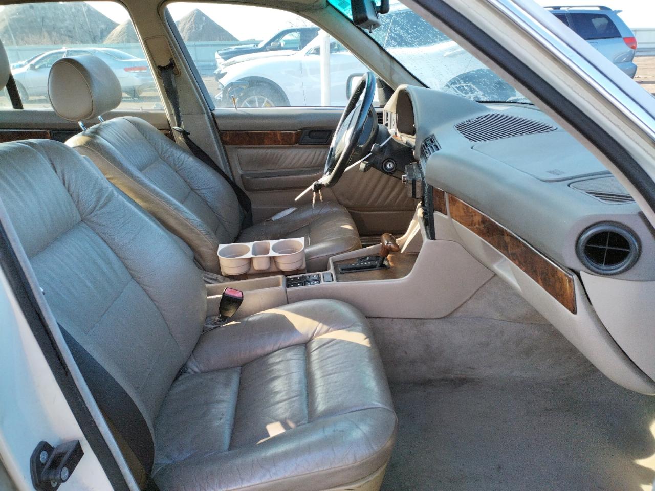 Photo 5 from auction – 1995 BMW 525 I AUTO with VIN WBAHD6327SGK56084