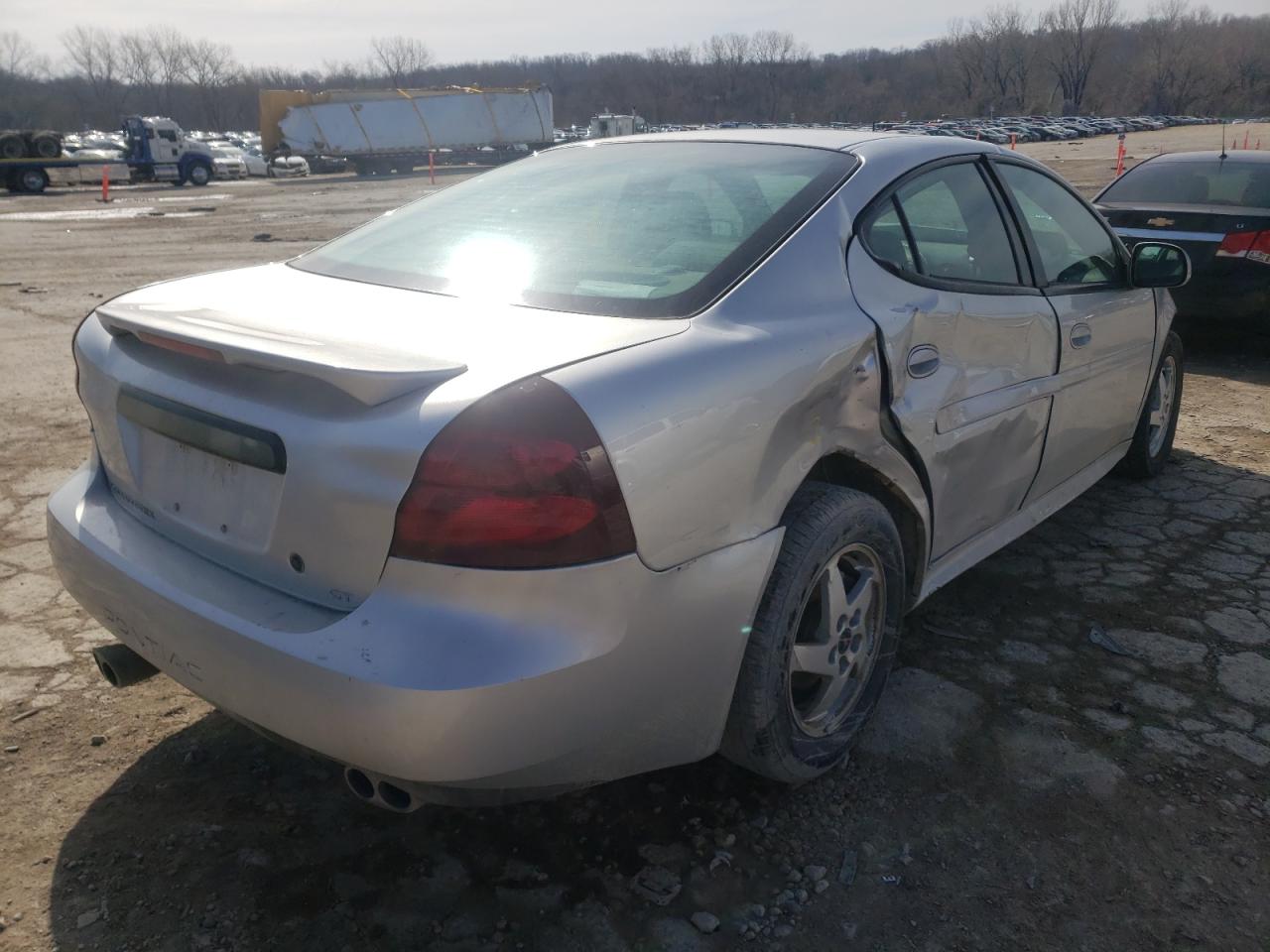 Photo 4 from auction – 2004 PONTIAC GRAND PRIX with VIN 2G2WS542041255145