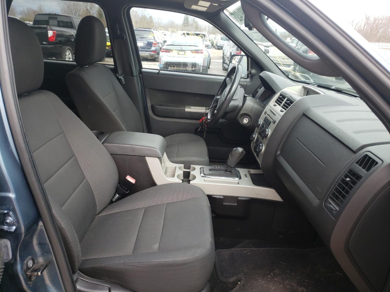 Photo 5 from auction – 2010 FORD ESCAPE XLT with VIN 1FMCU9DG0AKB53105