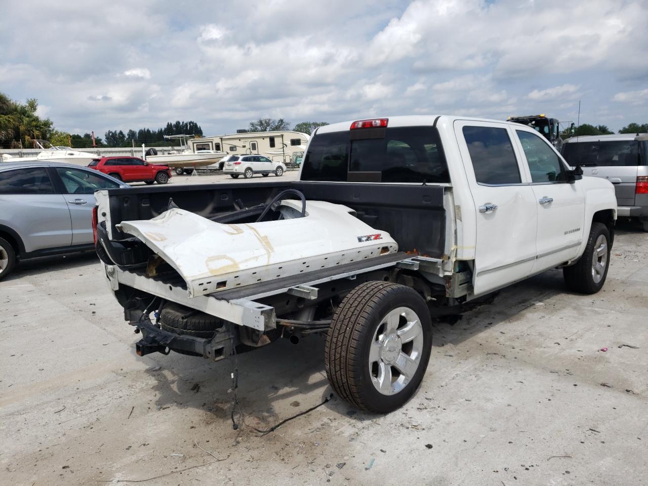 Photo 4 from auction – 2015 CHEVROLET SILVERADO with VIN 3GCUKSEC1FG530850