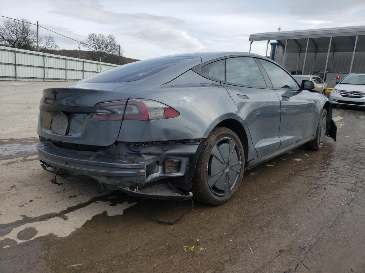 Photo 4 from auction – 2013 TESLA MODEL S with VIN 5YJSA1CN4DFP22677