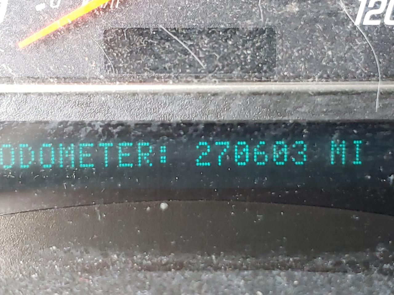 Photo 8 from auction – 2003 GMC ENVOY with VIN 1GKDT13S732303933
