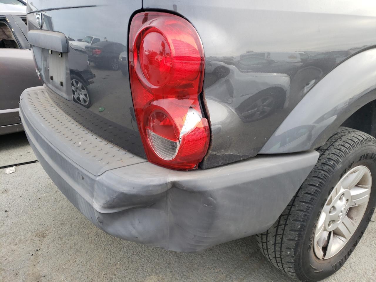 Photo 9 from auction – 2004 DODGE DURANGO ST with VIN 1D4HD38K24F131838