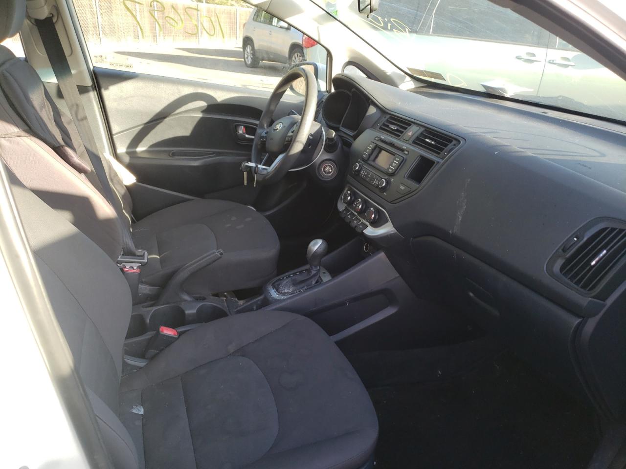 Photo 5 from auction – 2015 KIA RIO LX with VIN KNADM4A30F6454533