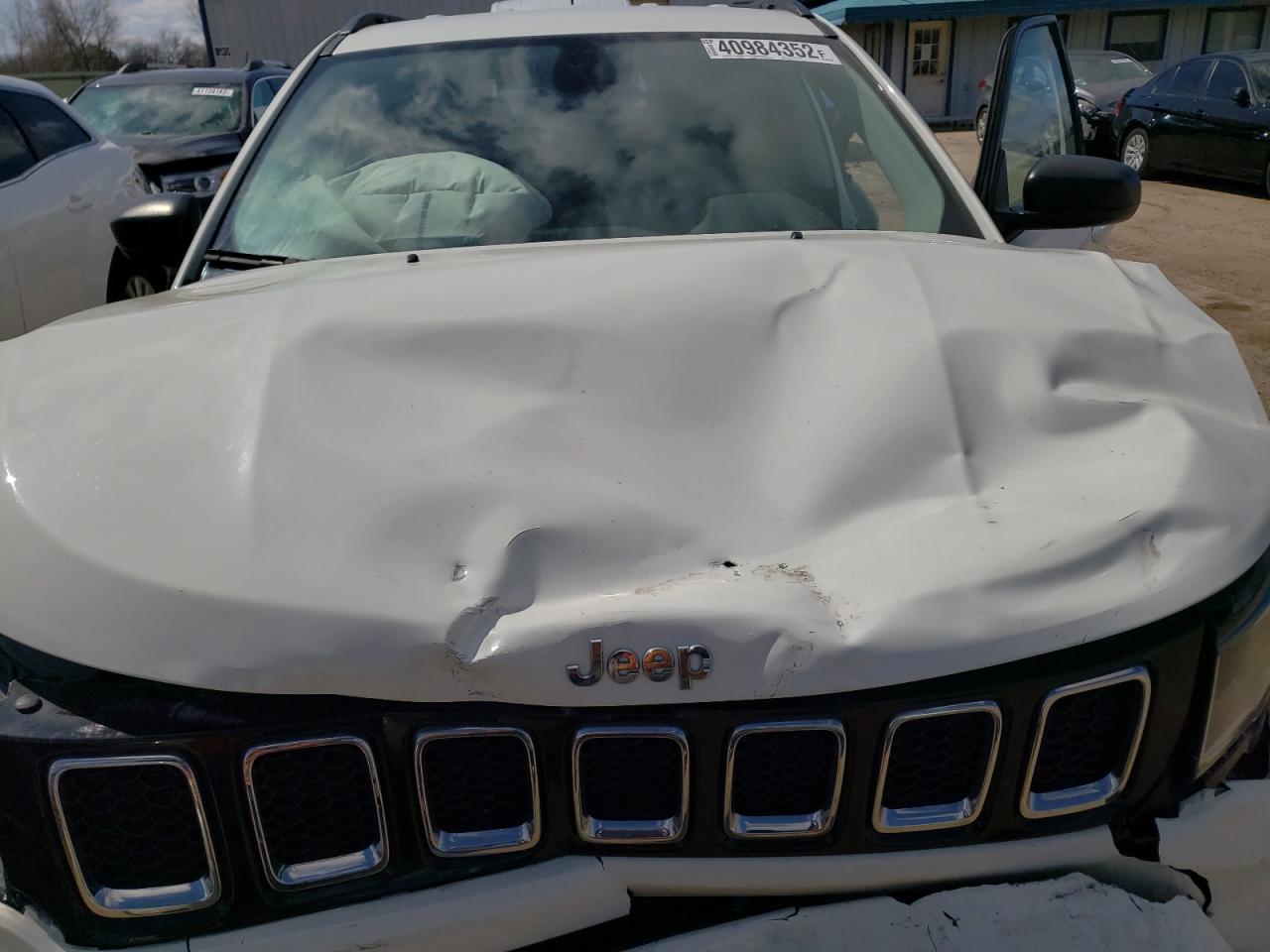 Фото 7 с аукциона – 2018 JEEP COMPASS SP с VIN 3C4NJDAB5JT261865