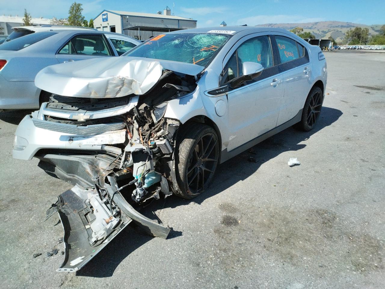 Photo 2 from auction – 2013 CHEVROLET VOLT with VIN 1G1RH6E43DU143675