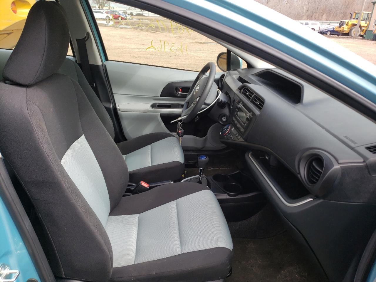 Photo 5 from auction – 2014 TOYOTA PRIUS C with VIN JTDKDTB3XE1060763