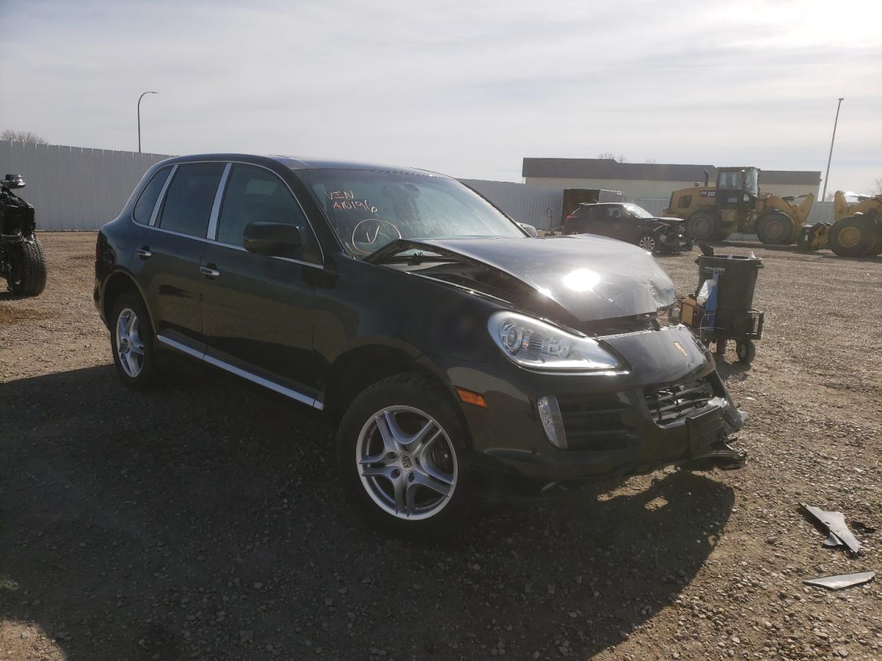 PORSCHE CAYENNE 2010 with VIN WP1AA2AP4ALA10196 - Photo from auction