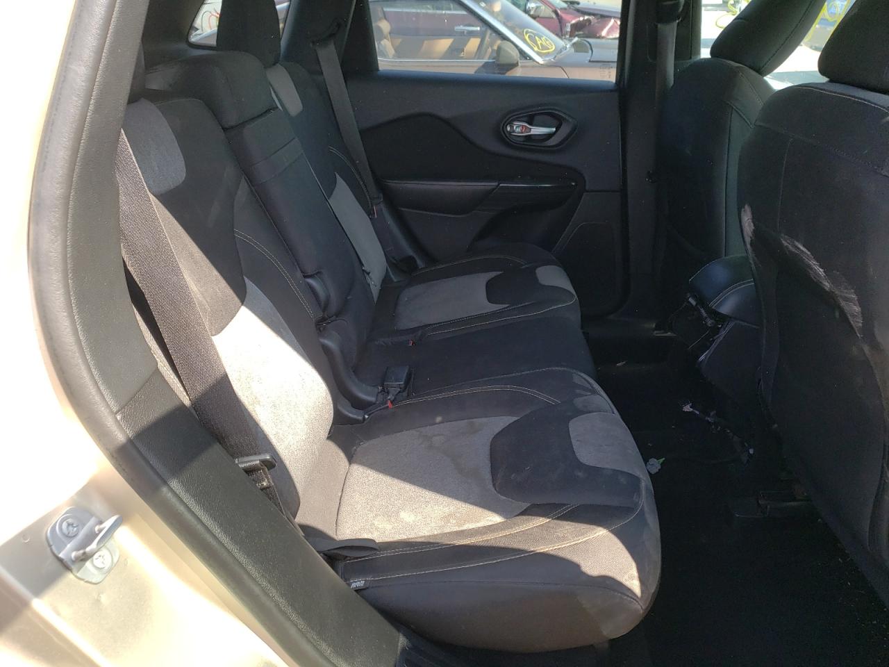 Photo 6 from auction – 2014 JEEP CHEROKEE L with VIN 1C4PJLCB9EW283691