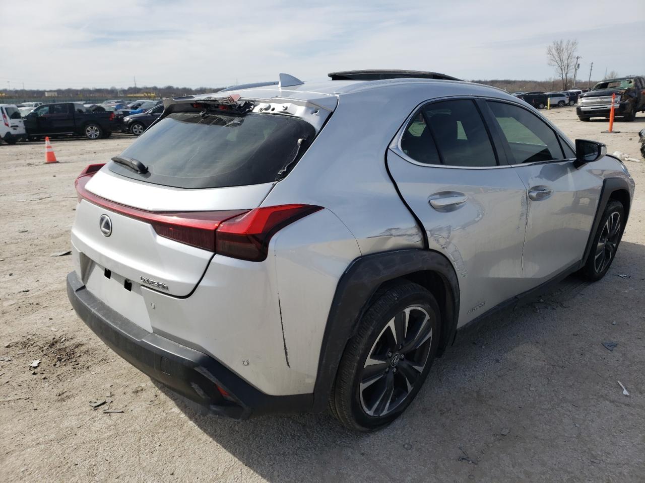 Photo 4 from auction – 2019 LEXUS UX 250H with VIN JTHU9JBH6K2000395
