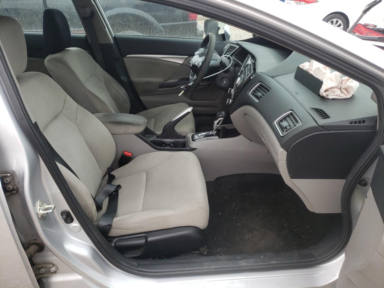 Photo 5 from auction – 2013 HONDA CIVIC HYBR with VIN 19XFB4F21DE003166