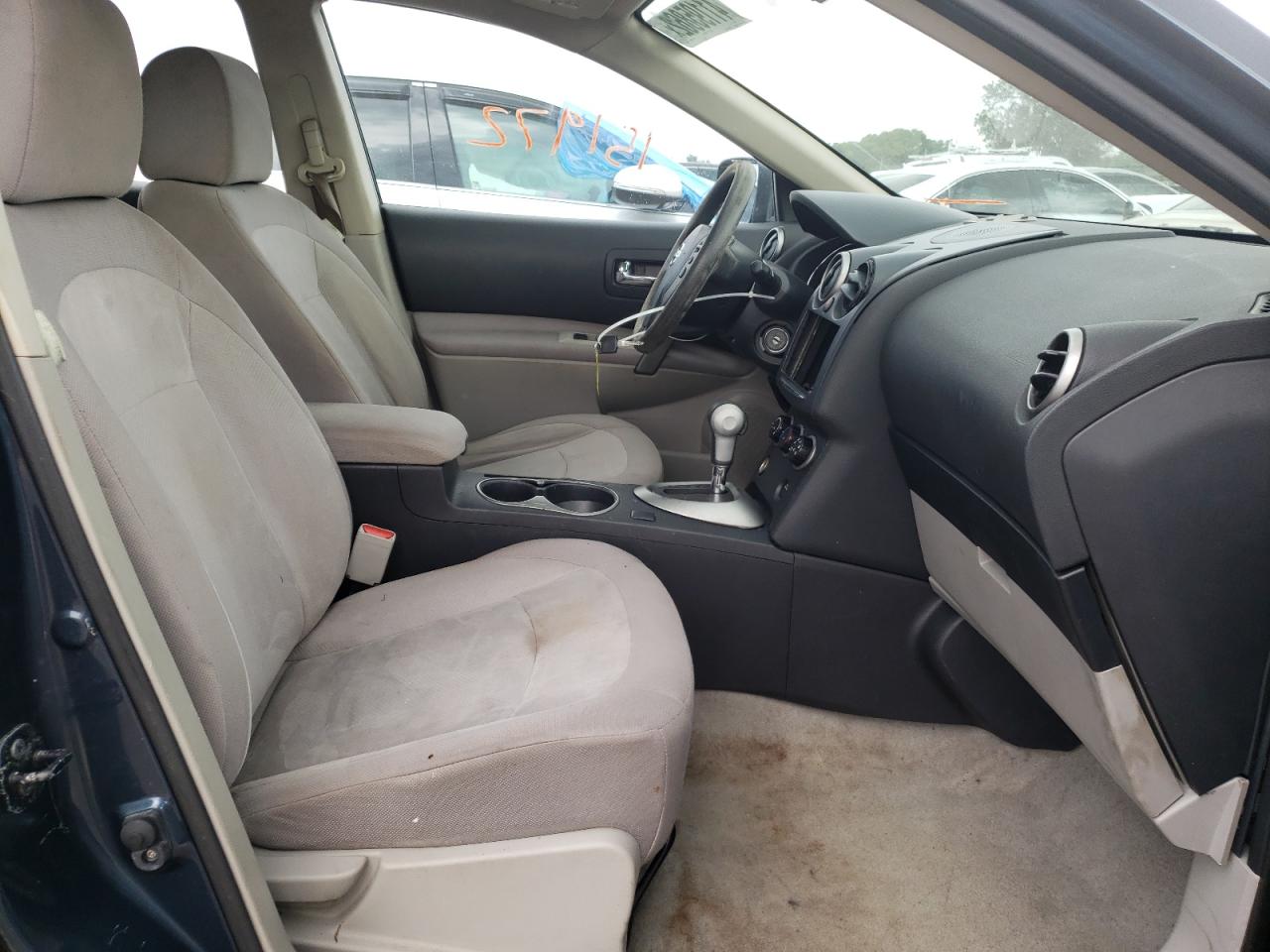 Photo 5 from auction – 2012 NISSAN ROGUE S with VIN JN8AS5MT5CW614189
