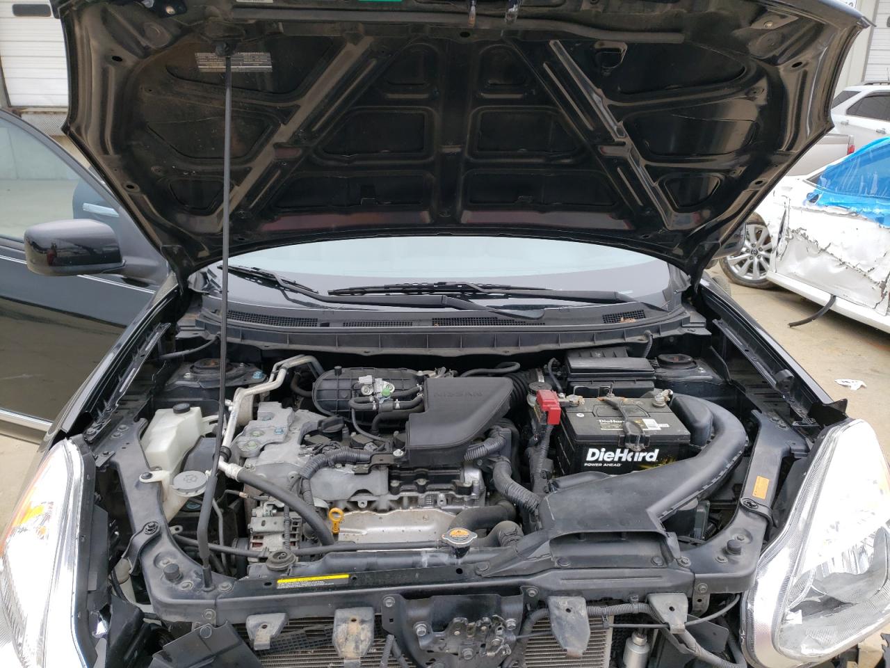 Photo 7 from auction – 2012 NISSAN ROGUE S with VIN JN8AS5MV2CW354139