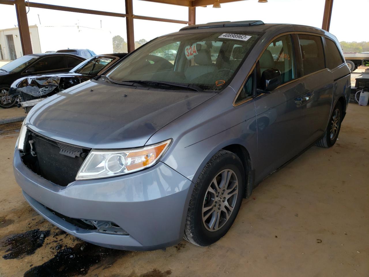 Photo 2 from auction – 2013 HONDA ODYSSEY with VIN 5FNRL5H62DB069414