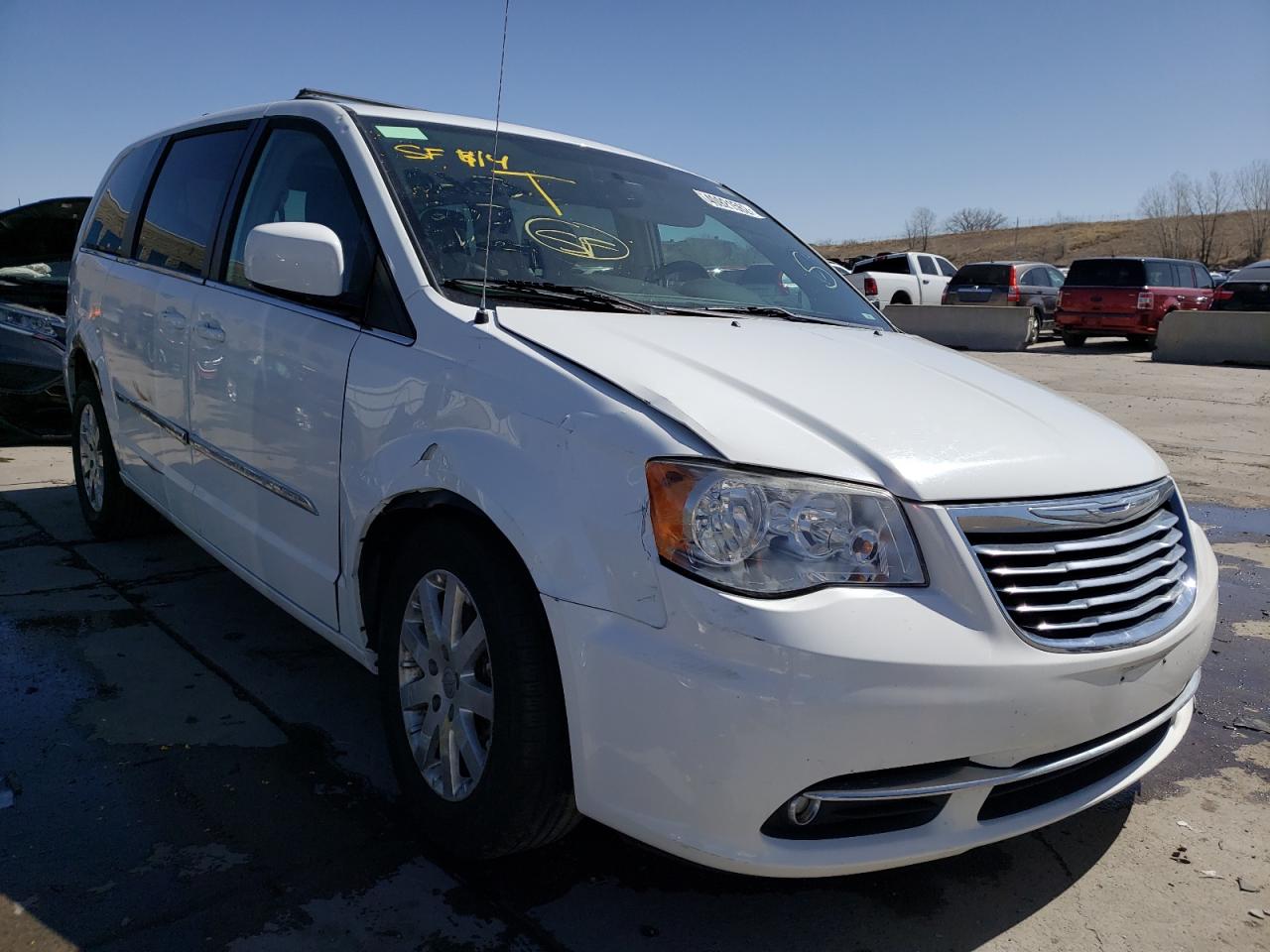 CHRYSLER TOWN & COU 2014 with VIN 2C4RC1BG6ER363818 - Photo from auction