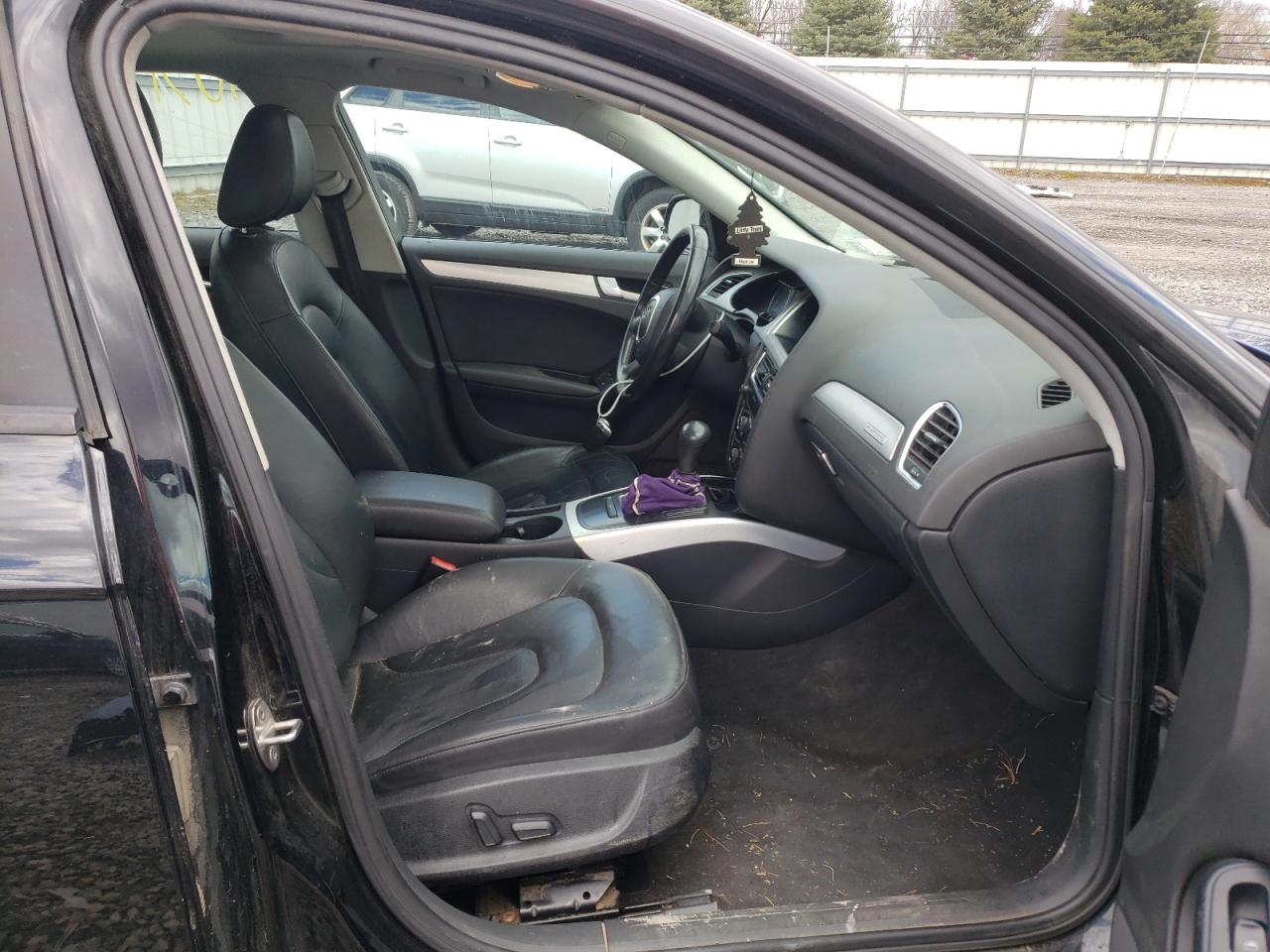 Photo 5 from auction – 2011 AUDI A4 PREMIUM with VIN WAUBFAFL2BN020347