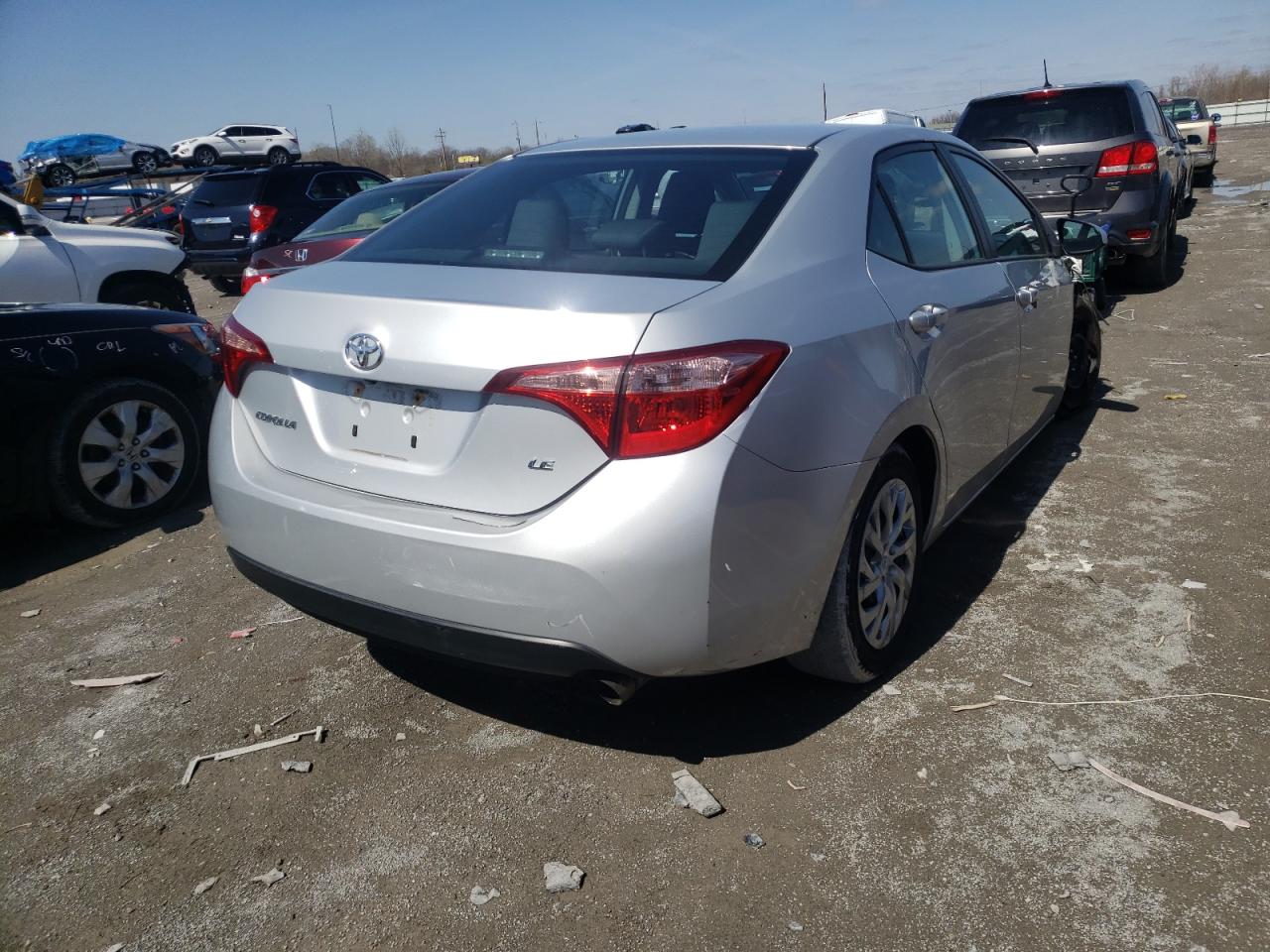 Photo 4 from auction – 2018 TOYOTA COROLLA L with VIN 2T1BURHE0JC038031