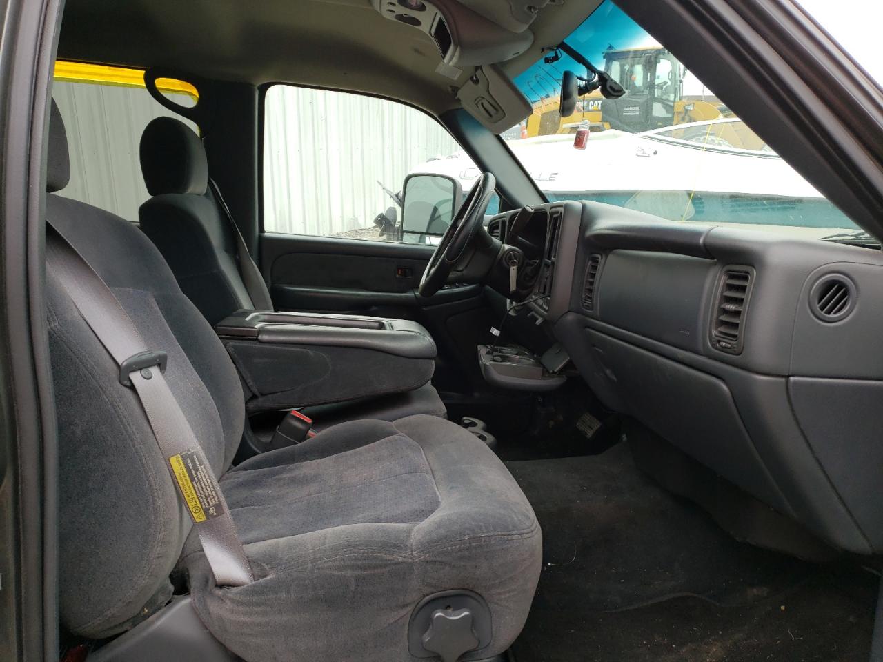 Photo 5 from auction – 2001 CHEVROLET SILVERADO with VIN 1GCJC33G41F161746