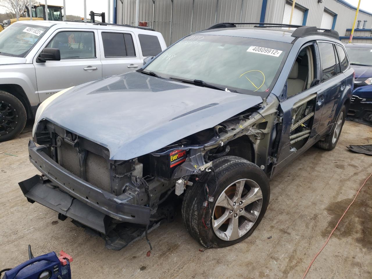 Photo 2 from auction – 2013 SUBARU OUTBACK 2. with VIN 4S4BRCLC4D3321948