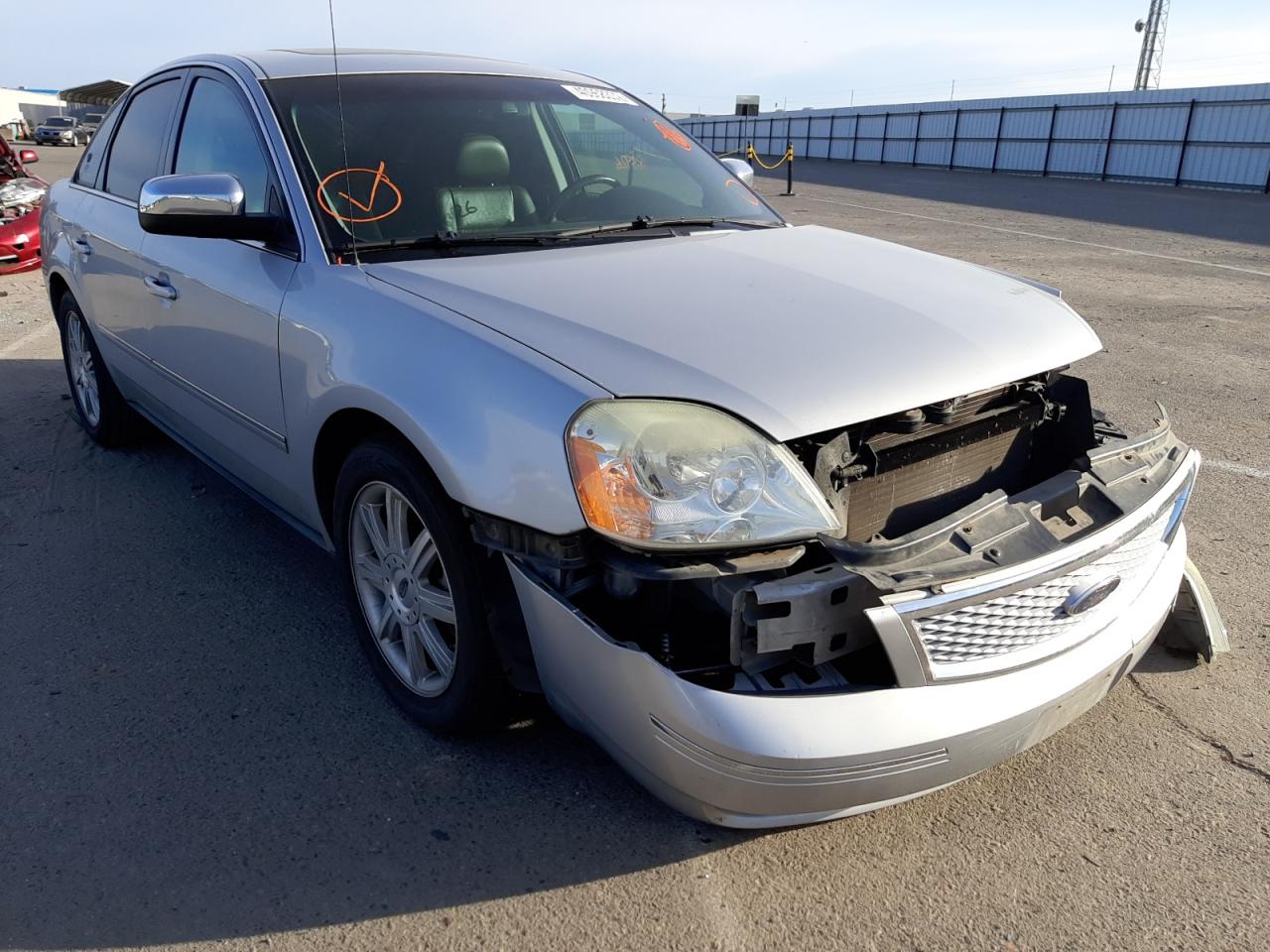 FORD FIVE HUNDR 2005 with VIN 1FAFP25195G181364 - Photo from auction