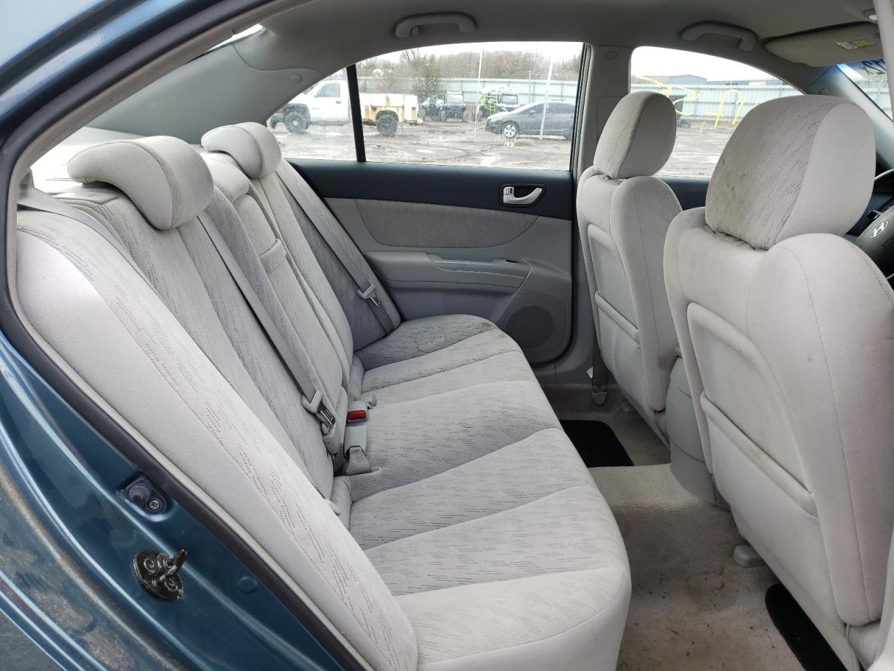 Photo 6 from auction – 2006 HYUNDAI SONATA GL with VIN KMHET46CX6A107853